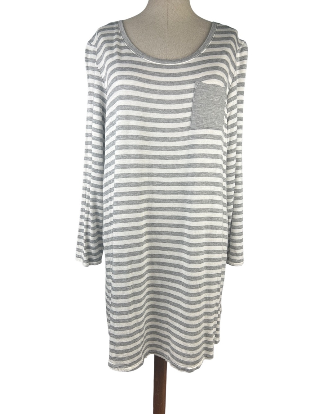 NWOT Max Studio Striped Long-Sleeve Nightgown - Gray/White